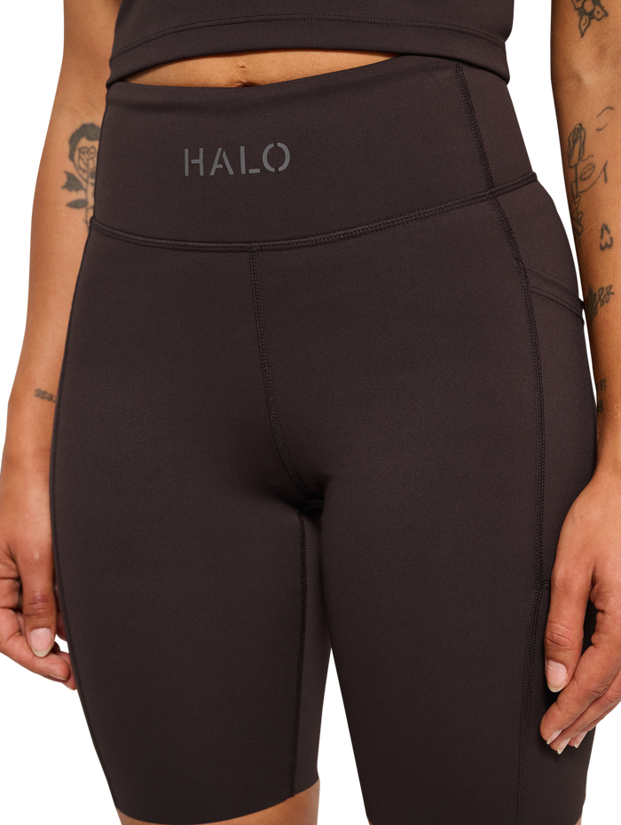 HALO WOMEN TRAINING SPRINTERS, CHOCOLATE TORTE, model