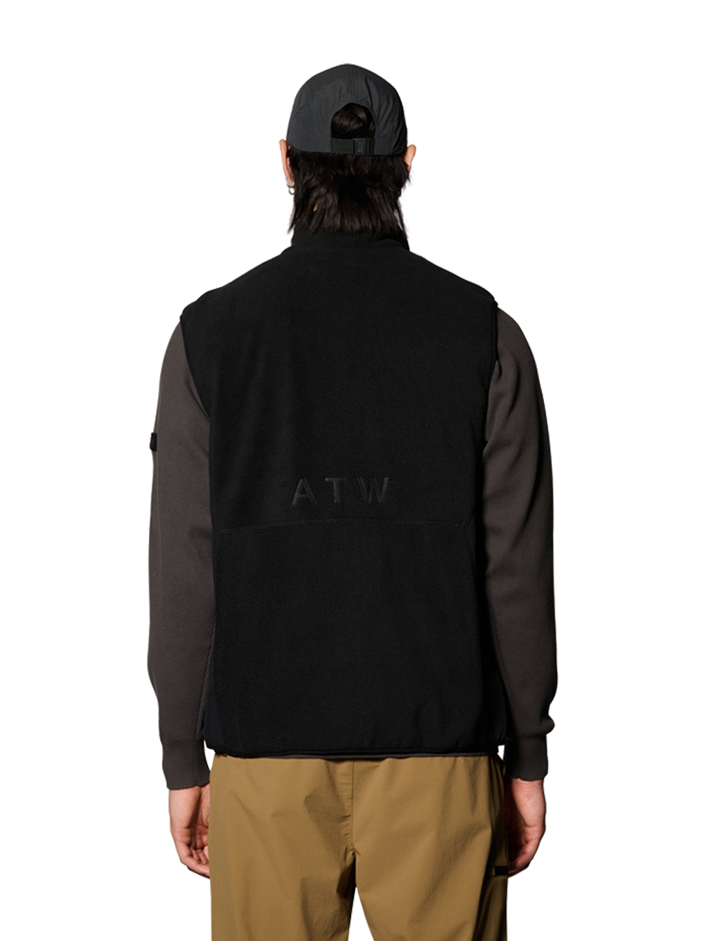 HALO ATW TEDDY FLEECE VEST, BLACK, model