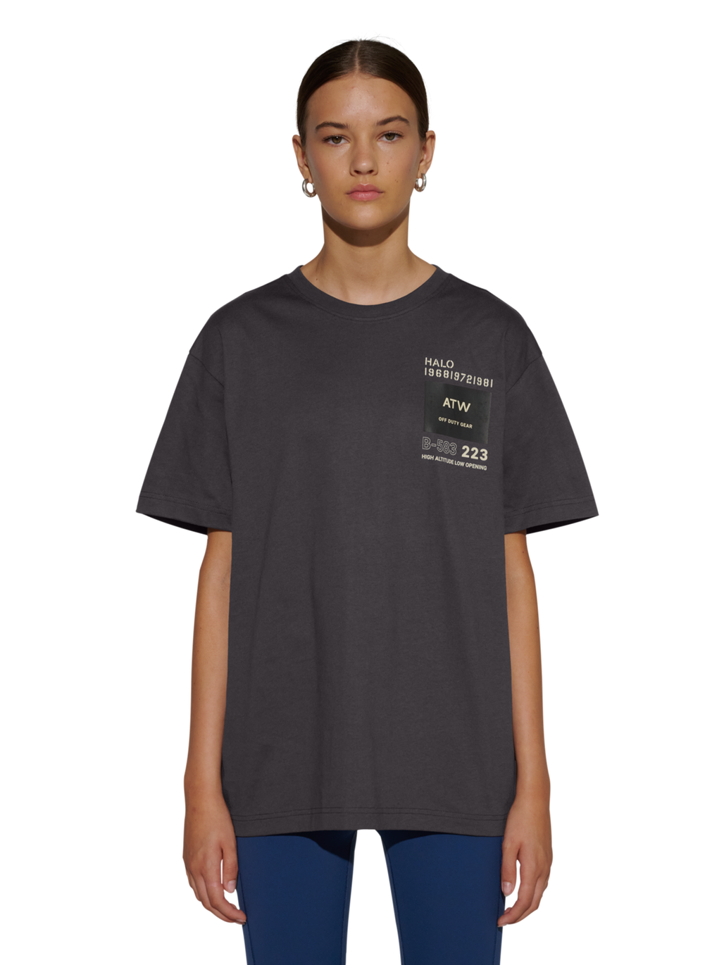 HALO B-583 T-SHIRT, RAVEN, model
