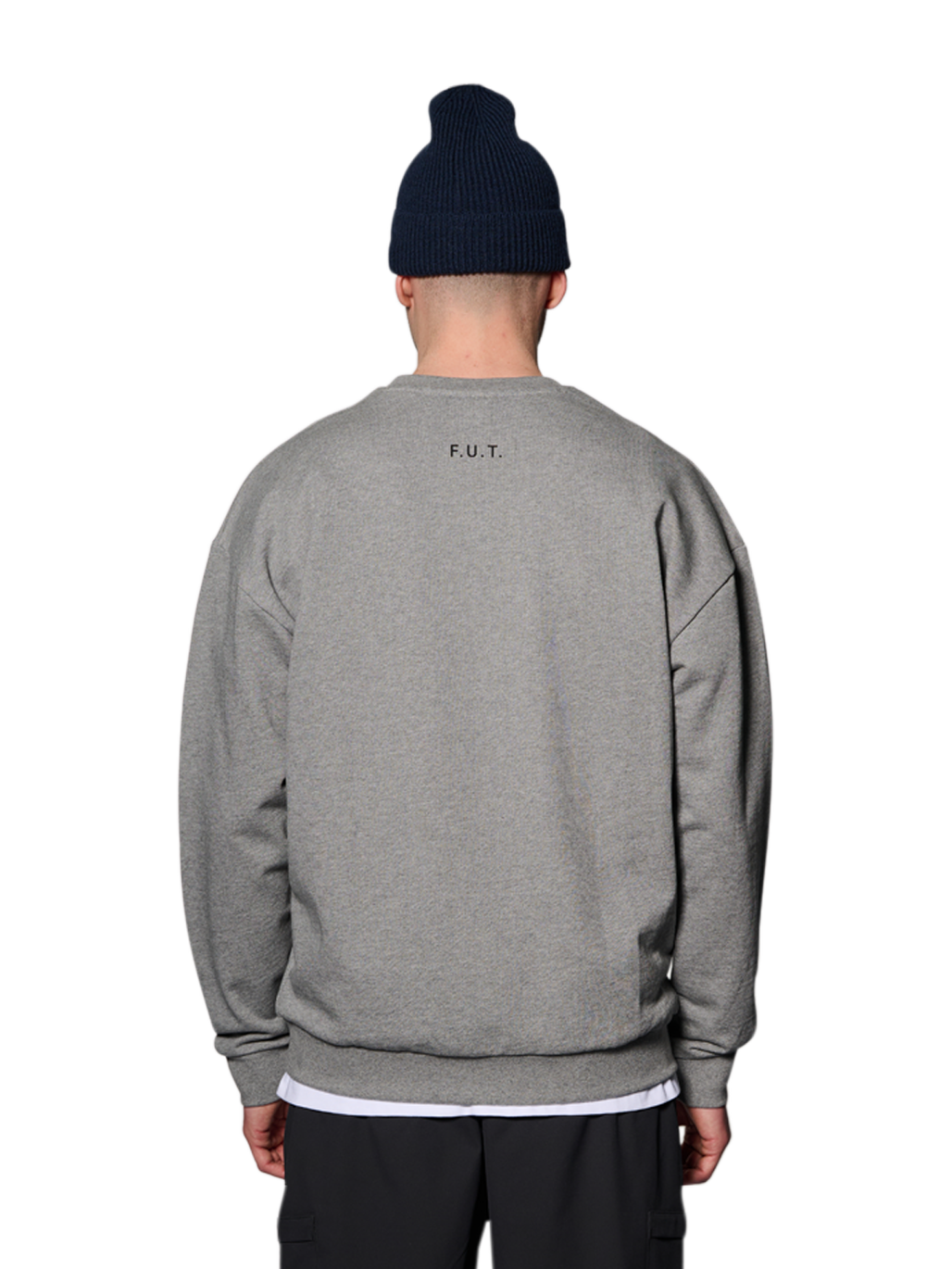HALO ESSENTIAL CREW, GREY MELANGE, model