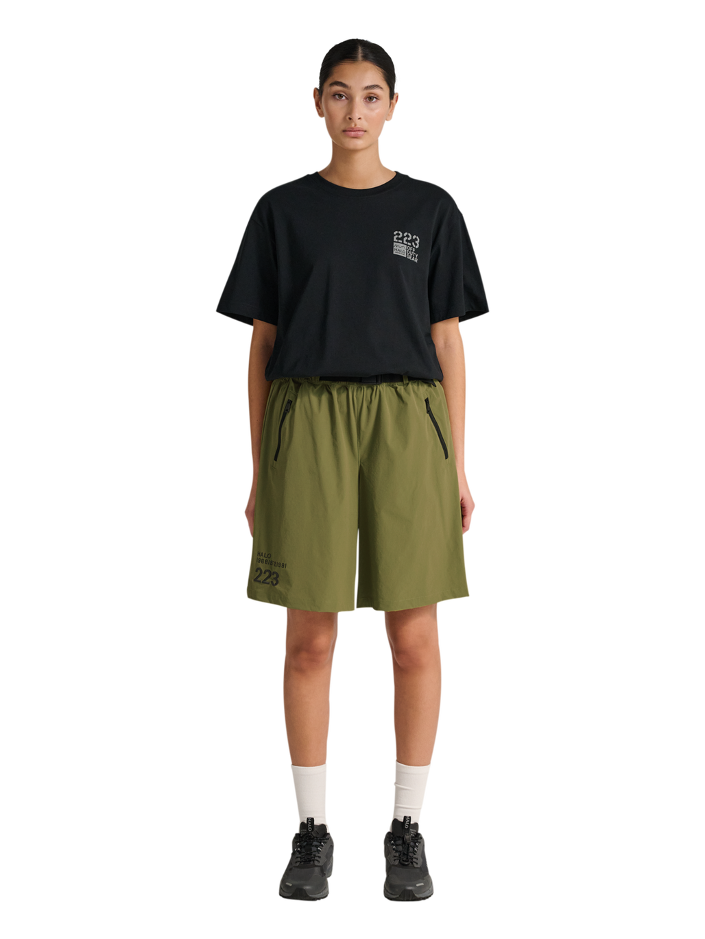 HALO MOVE SHORTS, OLIVE DRAB, model