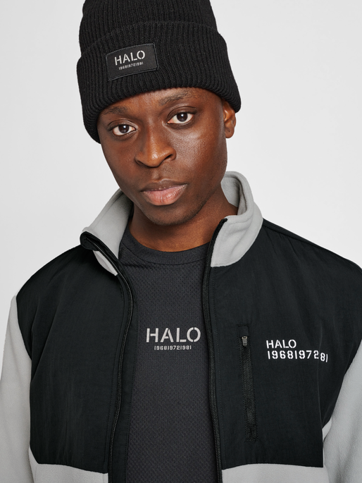 HALO BLOCKED ZIP FLEECE, HARBOR MIST, model