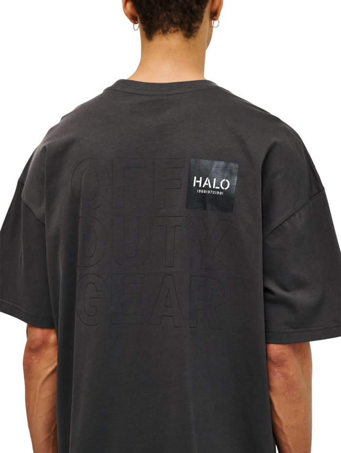 HALO GRAPHIC BOXY T-SHIRT, RAVEN, model