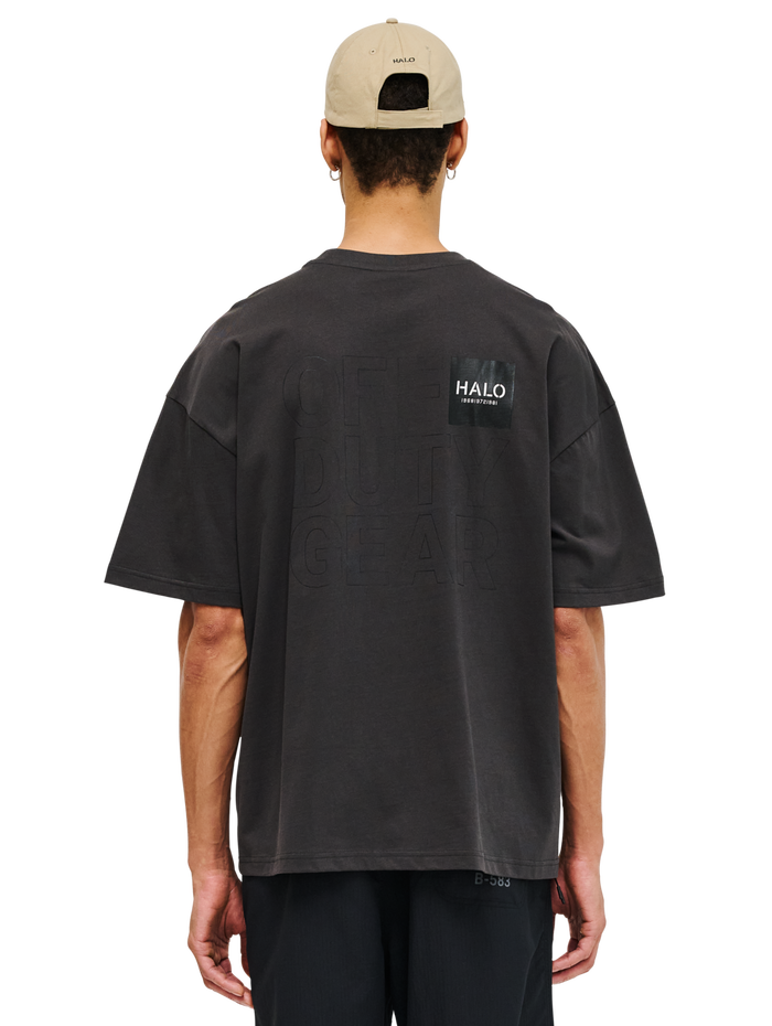HALO GRAPHIC BOXY T-SHIRT, RAVEN, model