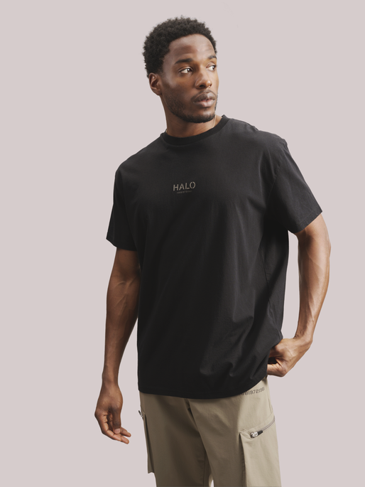 HALO OFF DUTY T-SHIRT, BLACK, model