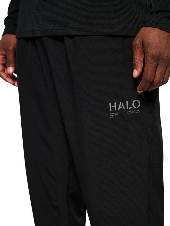 HALO TECH PANTS, BLACK, model