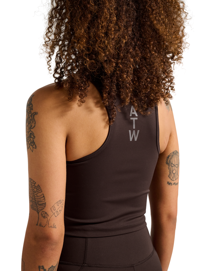 HALO WOMEN TRAINING TOP, CHOCOLATE TORTE, model