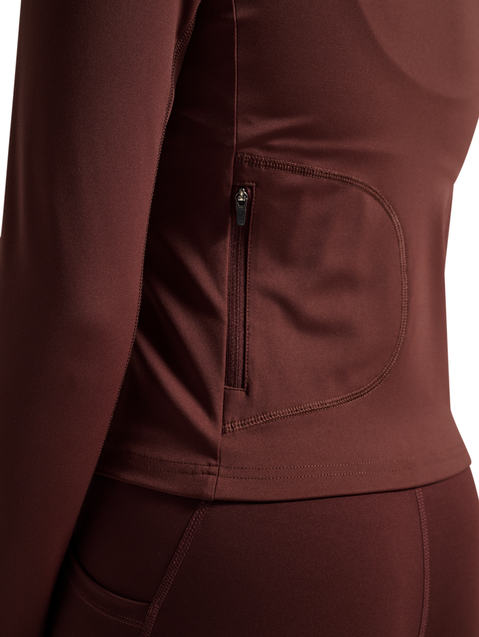 HALO WOMEN FULL ZIP 2.0, BITTER CHOCOLATE, model