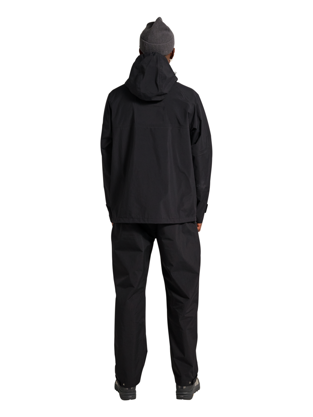 HALO GHOST SHELL JACKET, BLACK, model