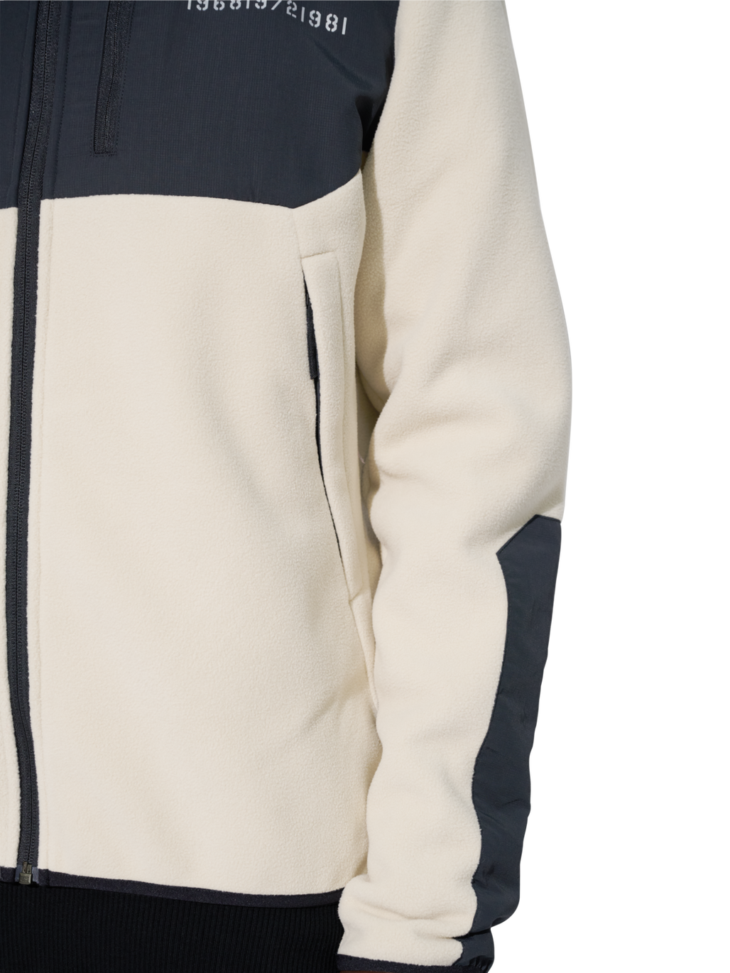 HALO BLOCKED ZIP FLEECE, OYSTER GRAY, model