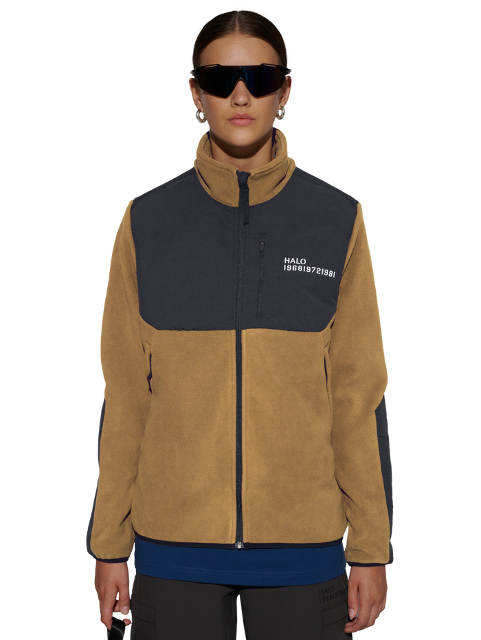 HALO BLOCKED ZIP FLEECE, KANGAROO, model