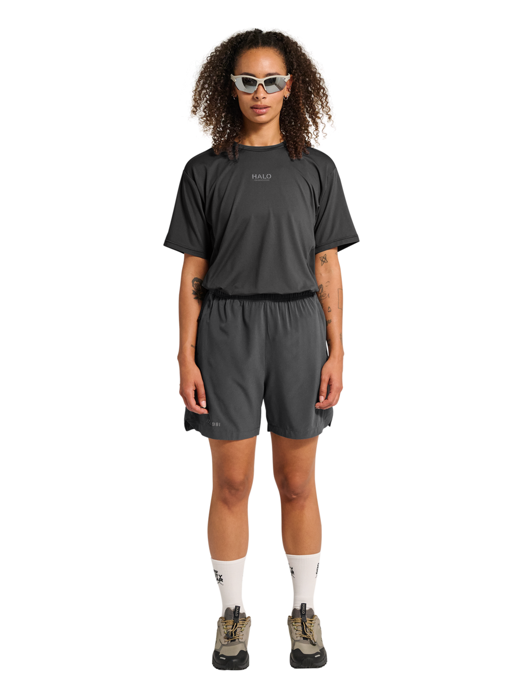 HALO SCOUT SS T-SHIRT, ASPHALT, model