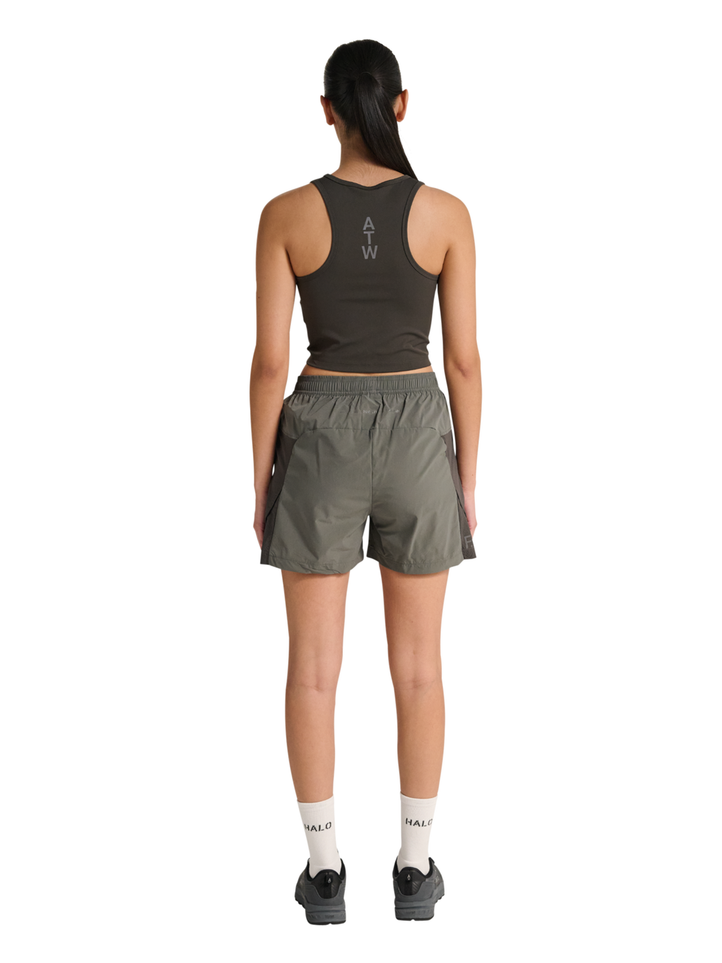 HALO WOMEN TRAINING TOP, RAVEN/REFLECTIVE, model