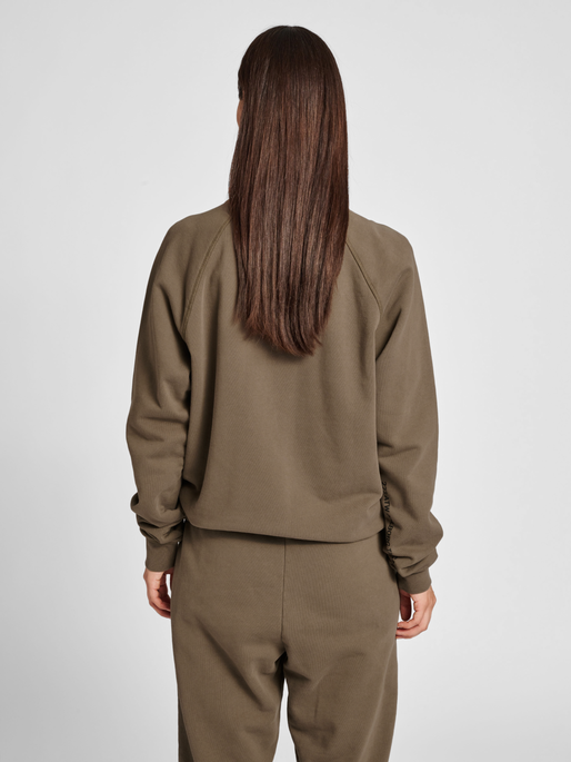 HALO COTTON HALFZIP, MAJOR BROWN, model