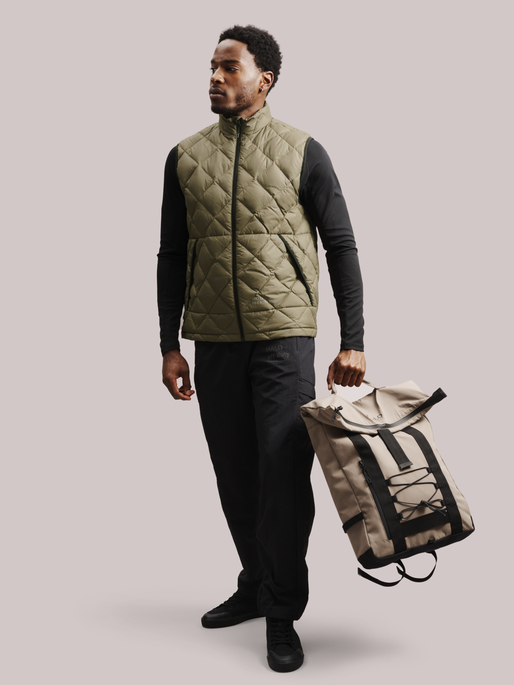 HALO LIGHT THERMOLITE VEST, MOREL, model