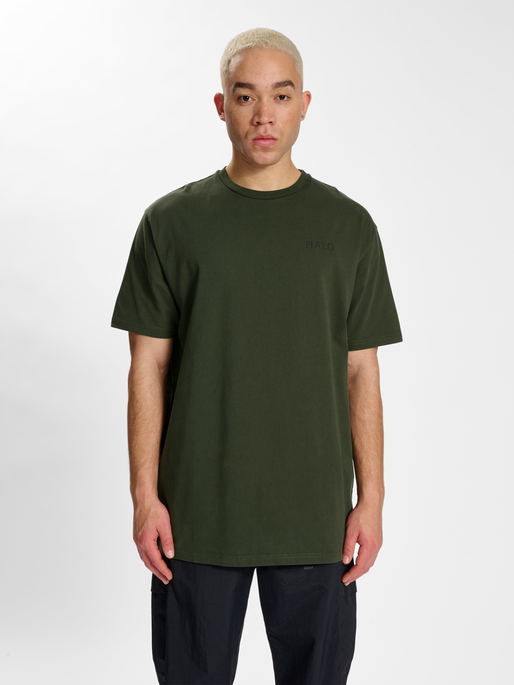 HALO HEAVY GRAPHIC T-SHIRT ATW, FOREST NIGHT, model