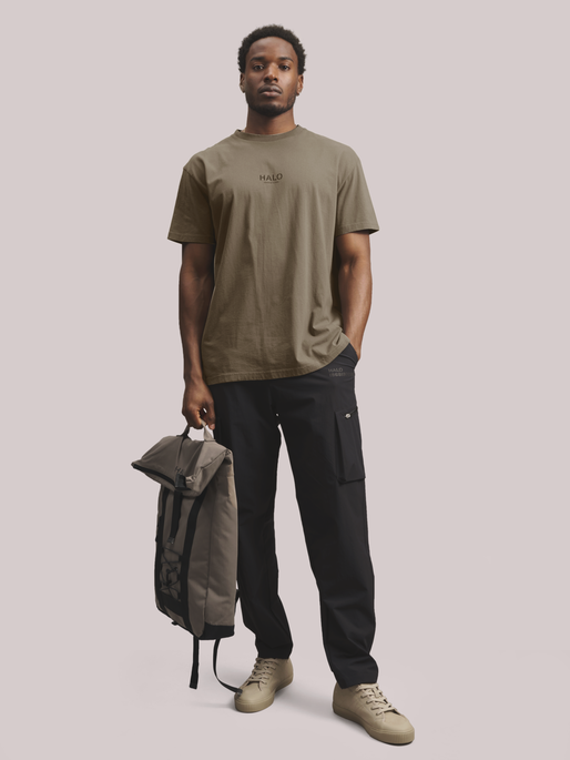 HALO OFF DUTY T-SHIRT, MOREL, model
