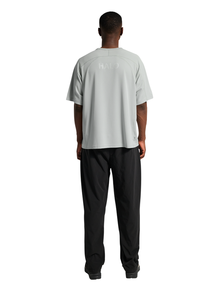 HALO SORONA BOXY T-SHIRT, STORM GRAY, model