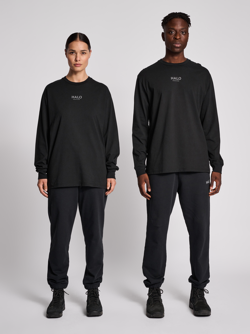 HALO GRAPHIC L/S TEE, BLACK, model