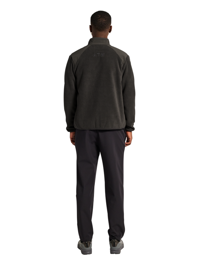 HALO PANELED FLEECE JACKET, RAVEN, model