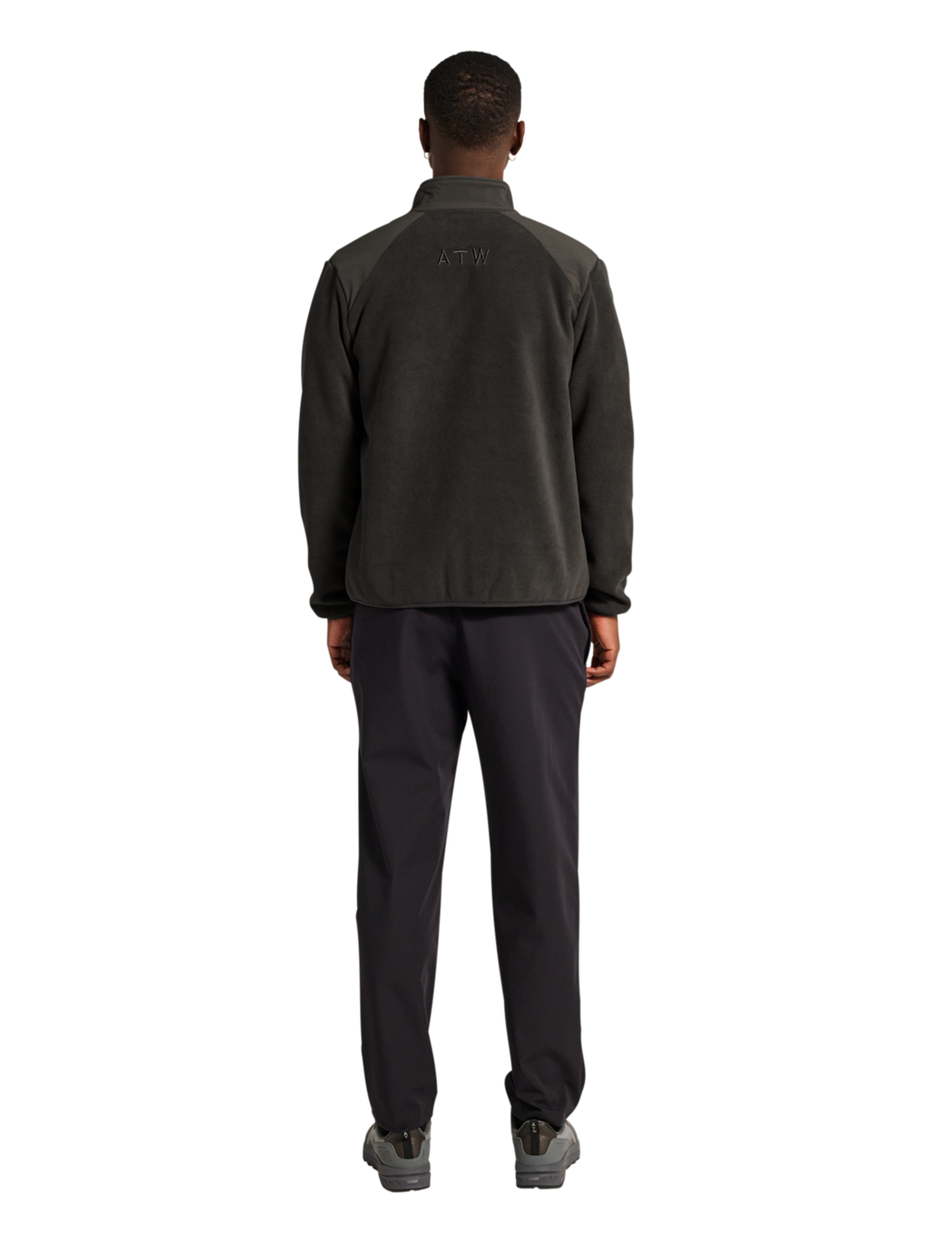 HALO PANELED FLEECE JACKET, RAVEN, model