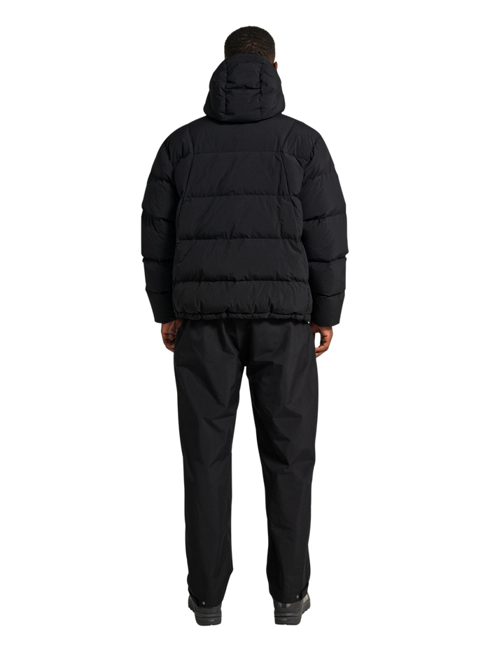 HALO MAVERICK DOWN JACKET, BLACK, model
