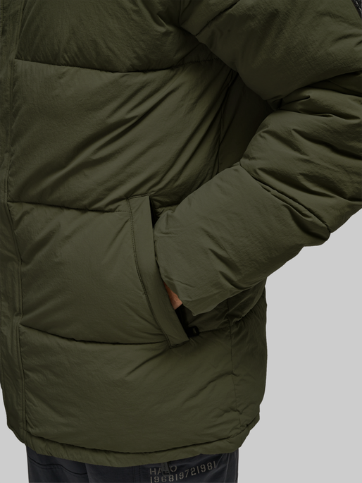 HALO THERMOLITE PUFFER, FOREST NIGHT, model