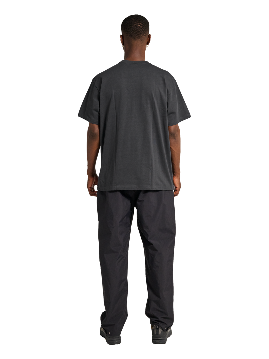 HALO LOGO T-SHIRT, ASPHALT, model