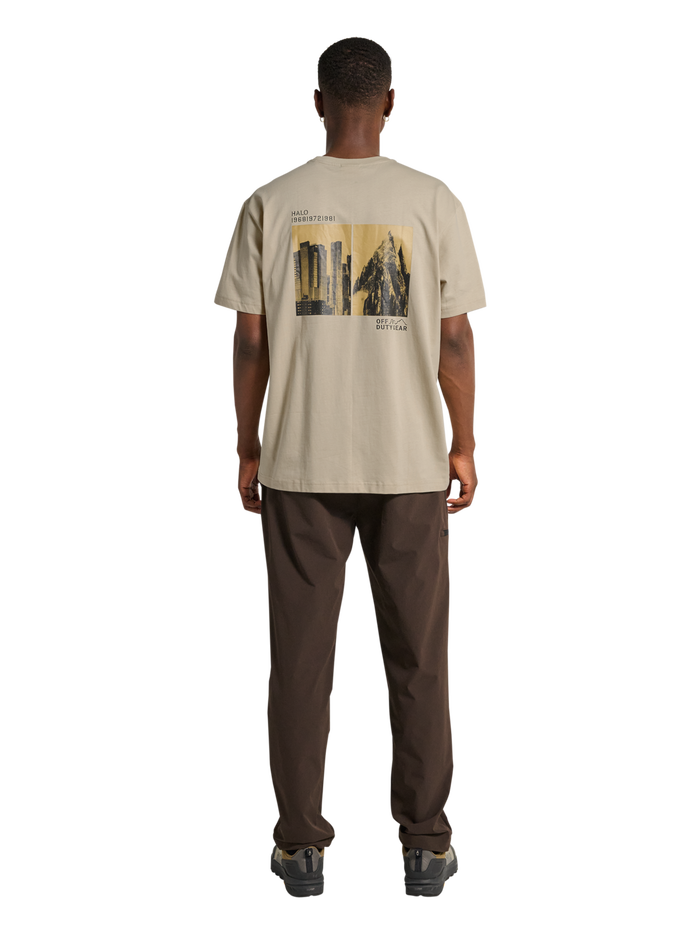 HALO GRAPHIC T-SHIRT, OYSTER GRAY/ASPHALT, model