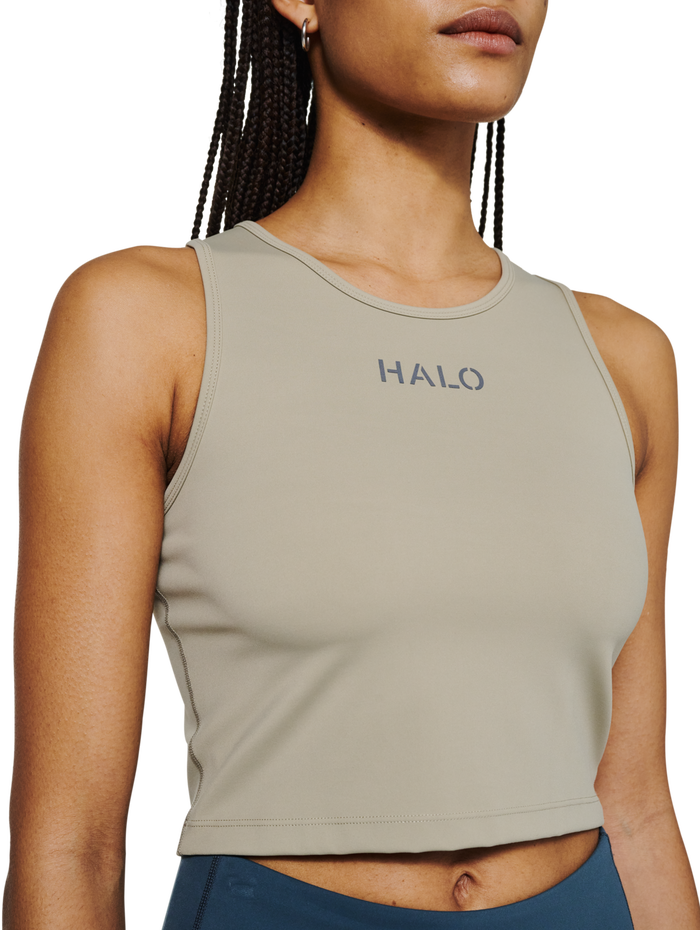 HALO WOMEN TRAINING TOP, SENECA ROCK, model