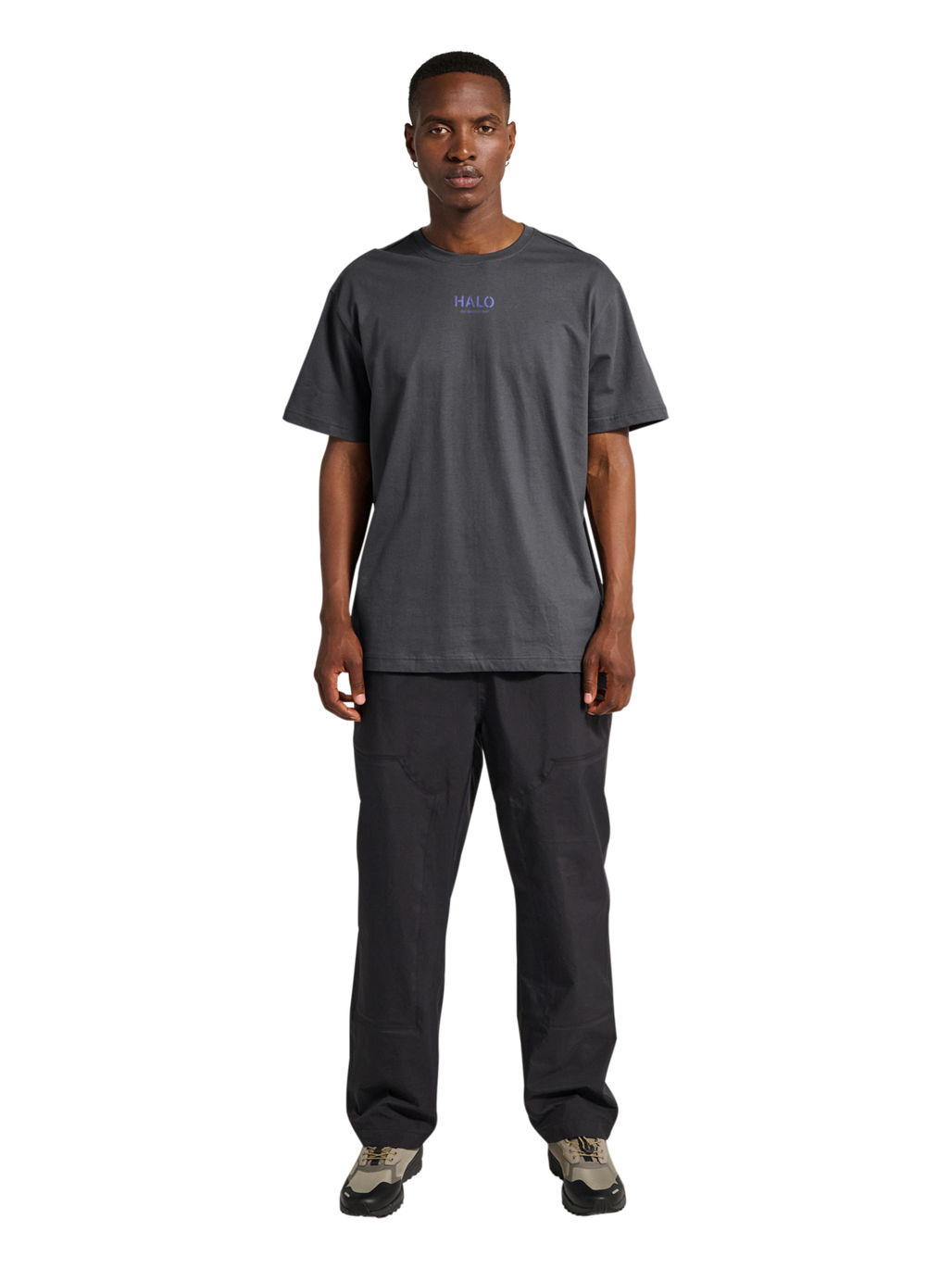 HALO GRAPHIC T-SHIRT, ASPHALT, model