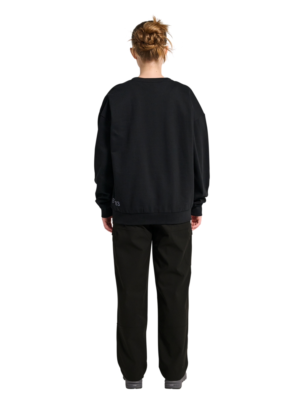 HALO GRAPHIC BOXY CREW, BLACK, model