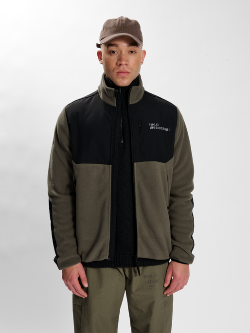 HALO BLOCKED ZIP FLEECE, MOREL, model