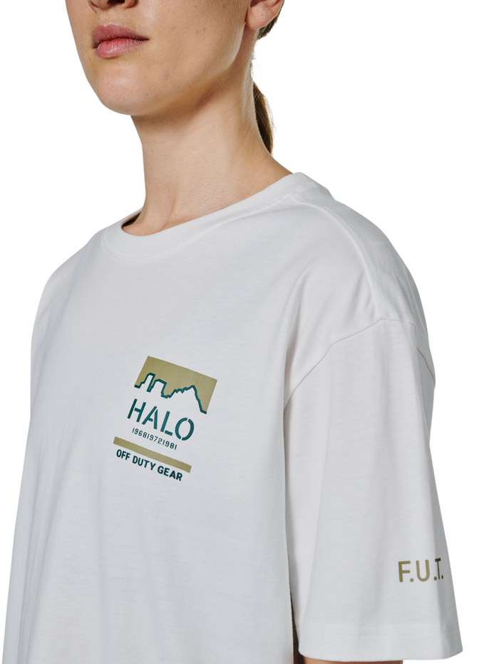HALO GRAPHIC T-SHIRT, MARSHMALLOW/BOTANICALGARDEN/BG, model
