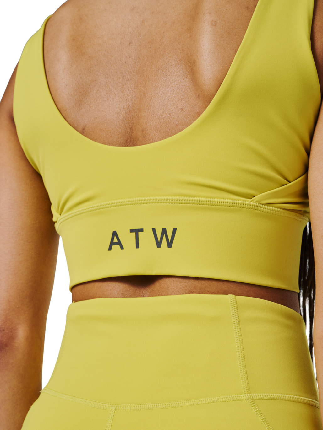 HALO WOMEN TRAINING BRA, WARM OLIVE, model
