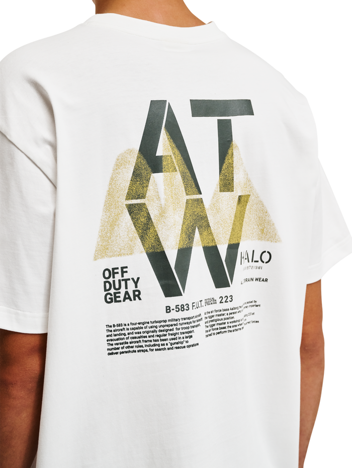 HALO GRAPHIC T-SHIRT 04, MARSHMALLOW, model