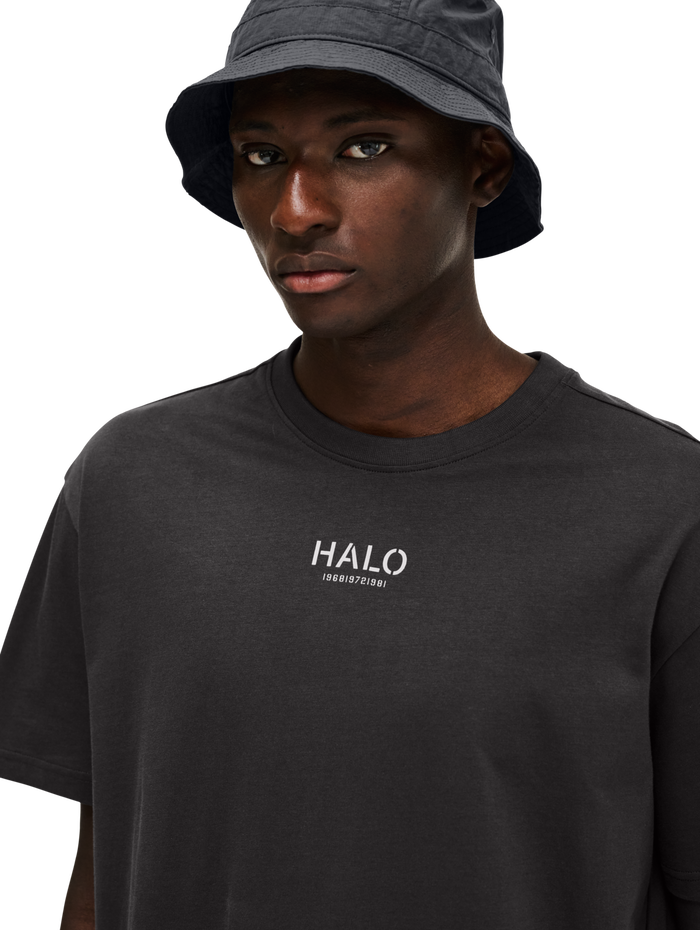 HALO GRAPHIC T-SHIRT 02, RAVEN, model