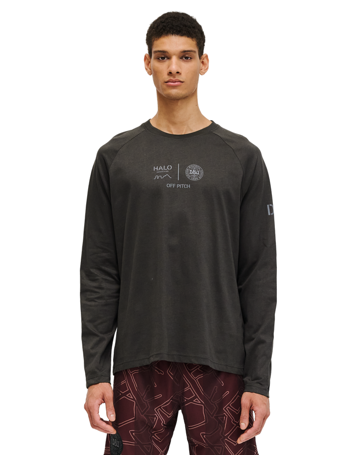 HALO DBU LS GRAPHIC T-SHIRT, RAVEN, model