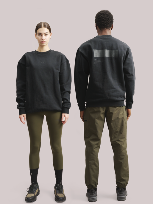 HALO GRAPHIC CREW, BLACK, model