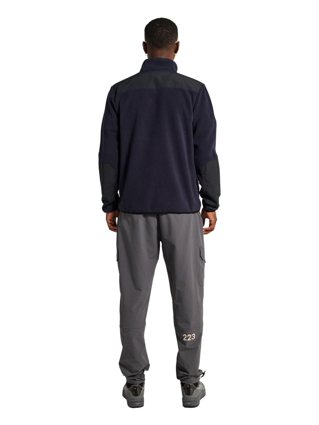 HALO BLOCKED ZIP FLEECE, DEEP WELL, model