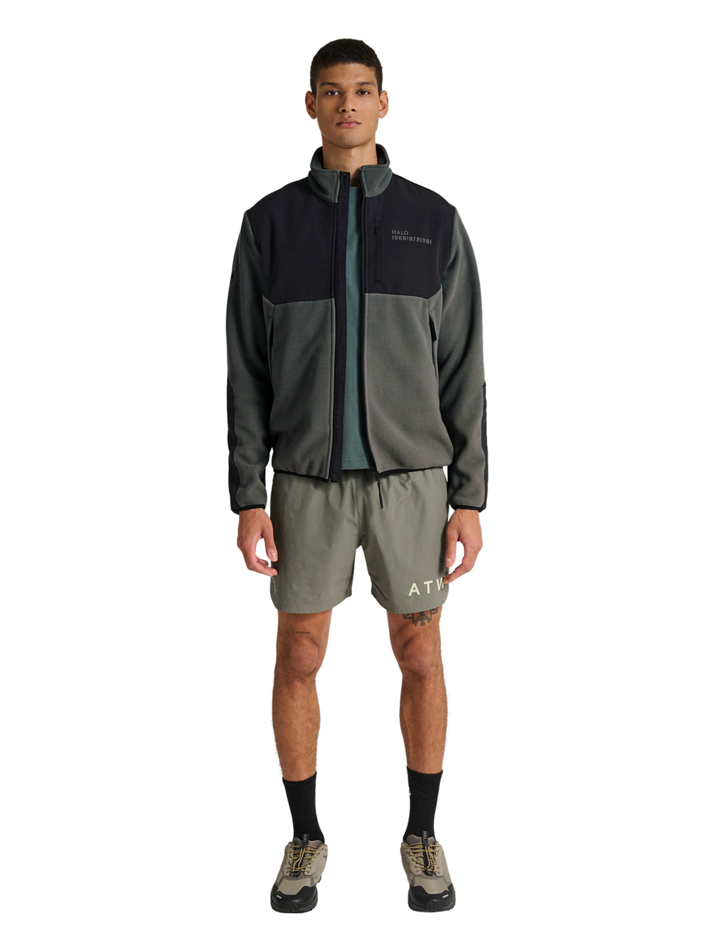 HALO BLOCKED ZIP FLEECE, GUNMETAL, model