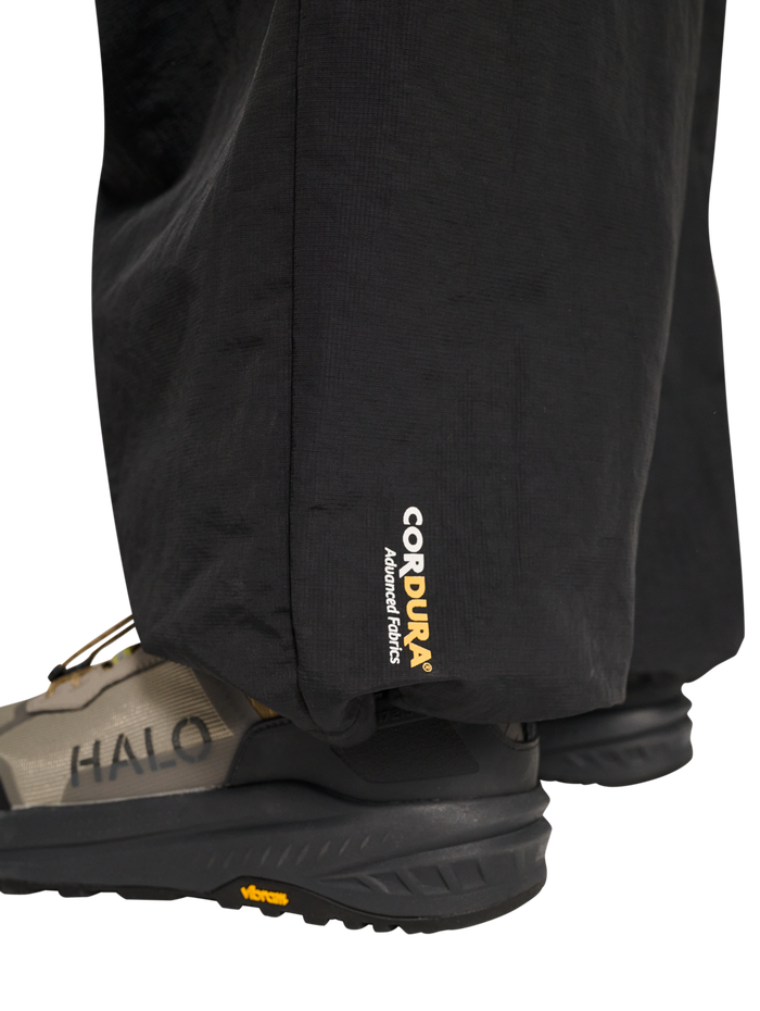 HALO CORDURA BALLON PANT, BLACK, model
