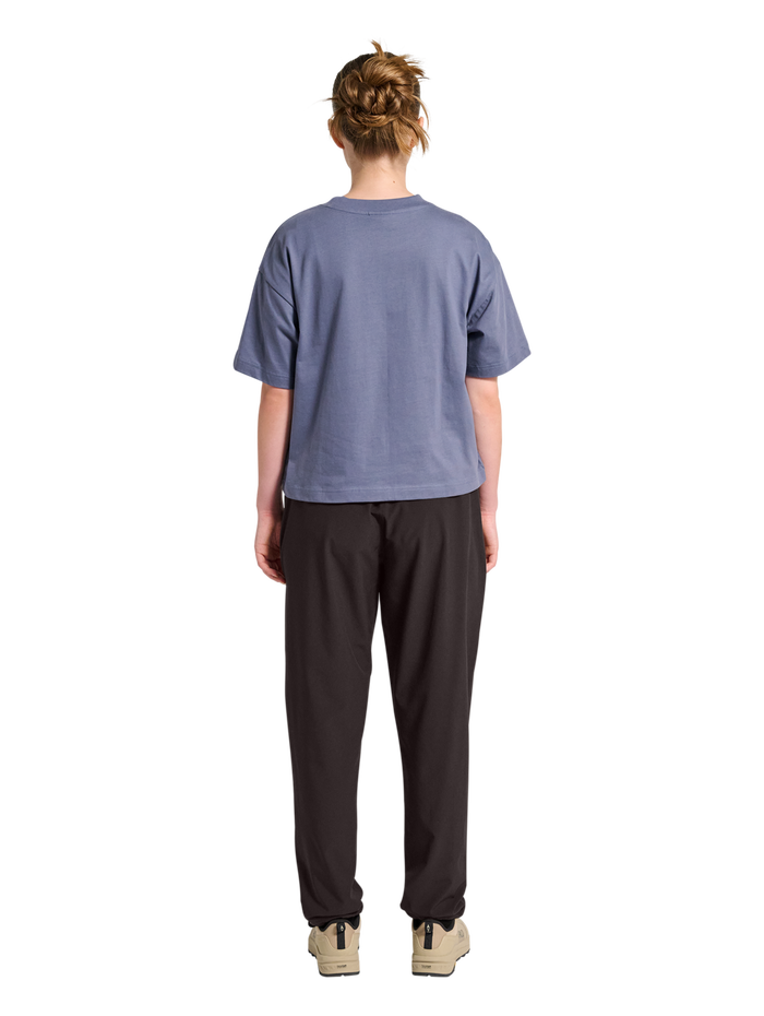 HALO TECH PANTS, CHOCOLATE TORTE, model