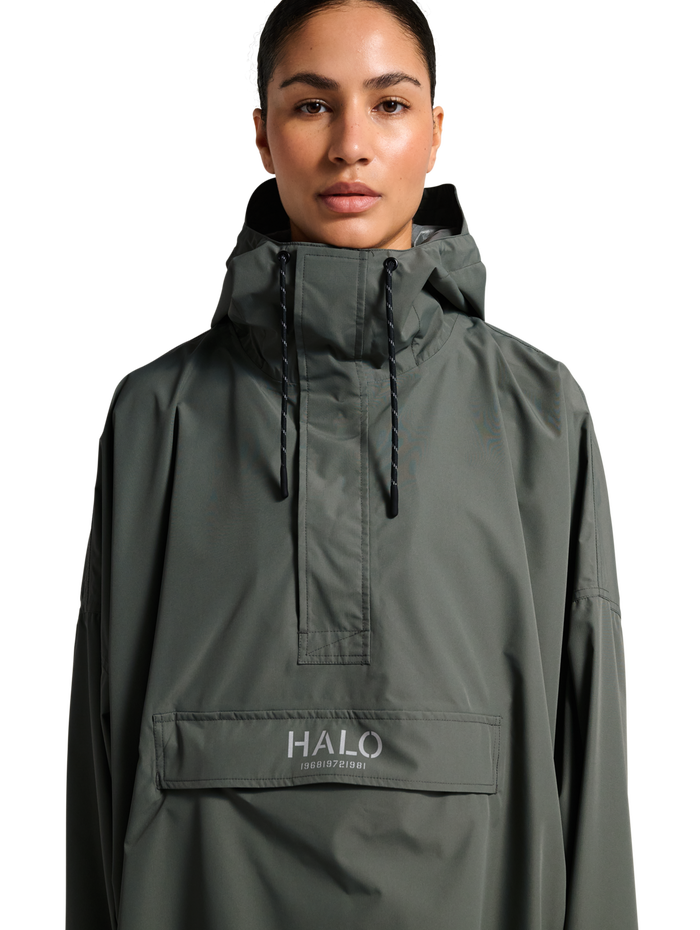 HALO RAINCOVER, GUNMETAL, model