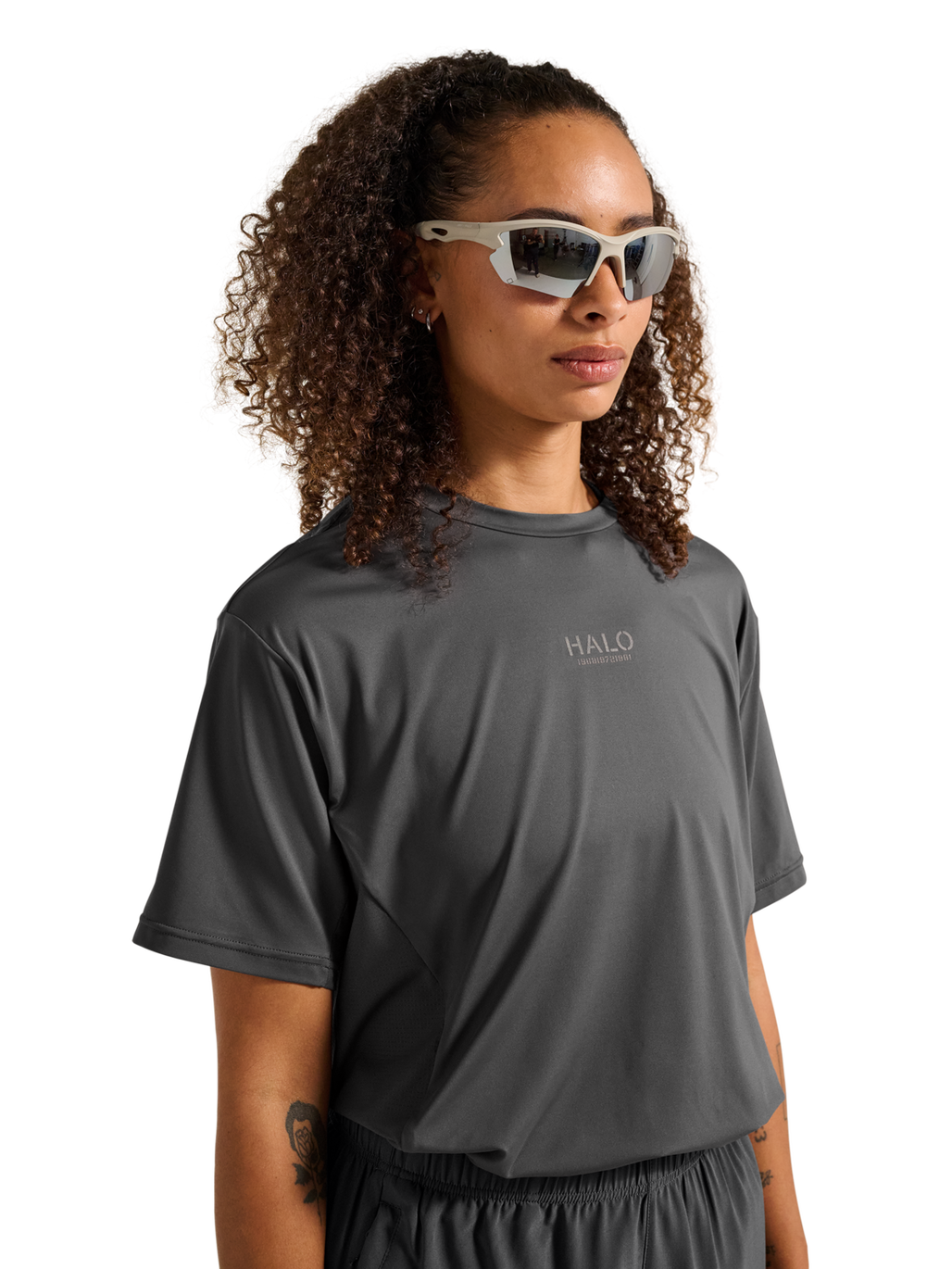 HALO SCOUT SS T-SHIRT, ASPHALT, model