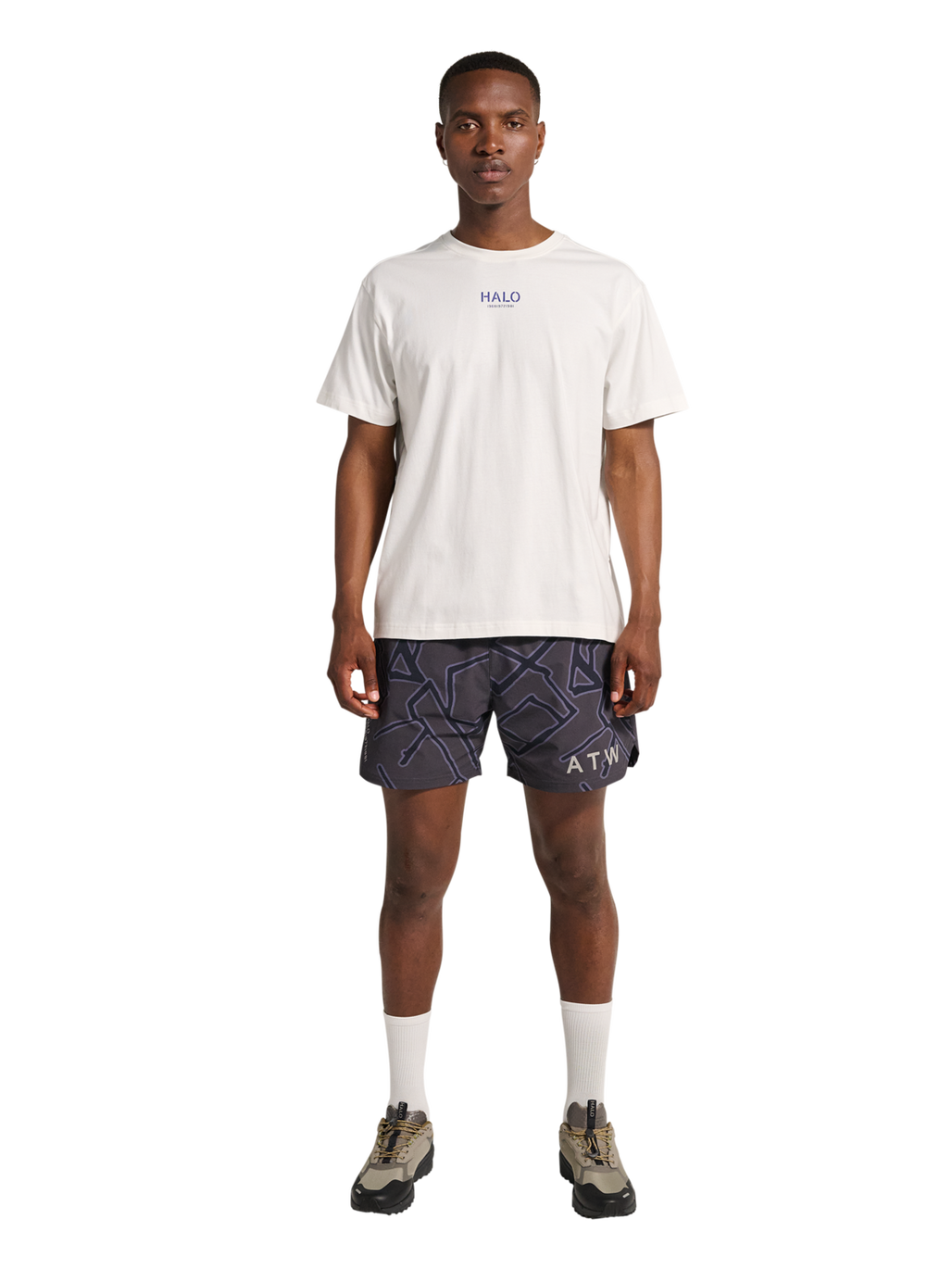 HALO GRAPHIC T-SHIRT, MARSHMALLOW, model