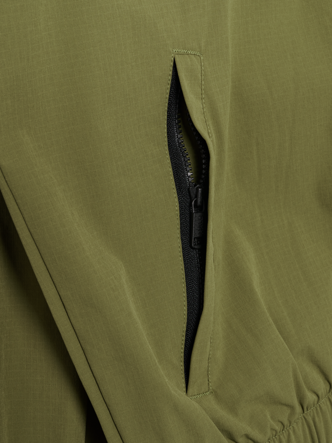 HALO MOVE OVERSHIRT, OLIVE DRAB, packshot