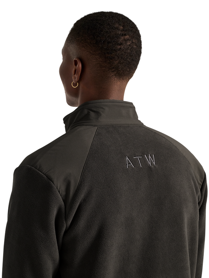 HALO PANELED FLEECE JACKET, RAVEN, model
