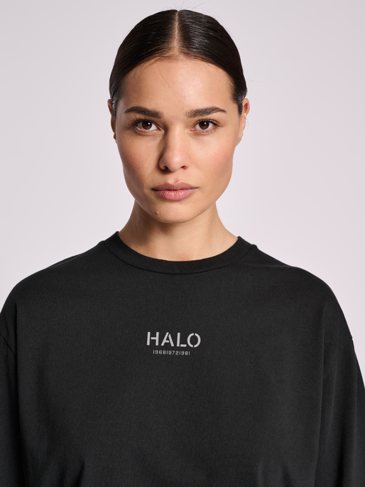 HALO GRAPHIC L/S TEE, BLACK, model
