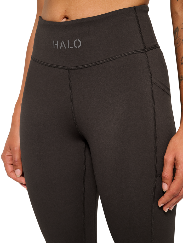 HALO WOMEN TRAINING TIGHTS, CHOCOLATE TORTE, model
